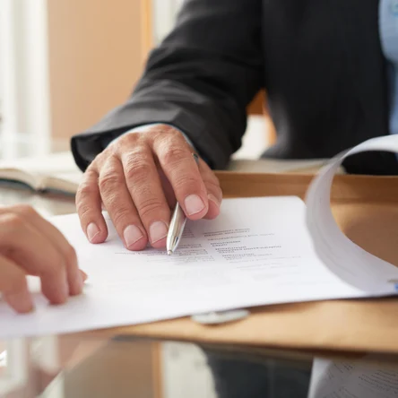 Составление и проверка договоров